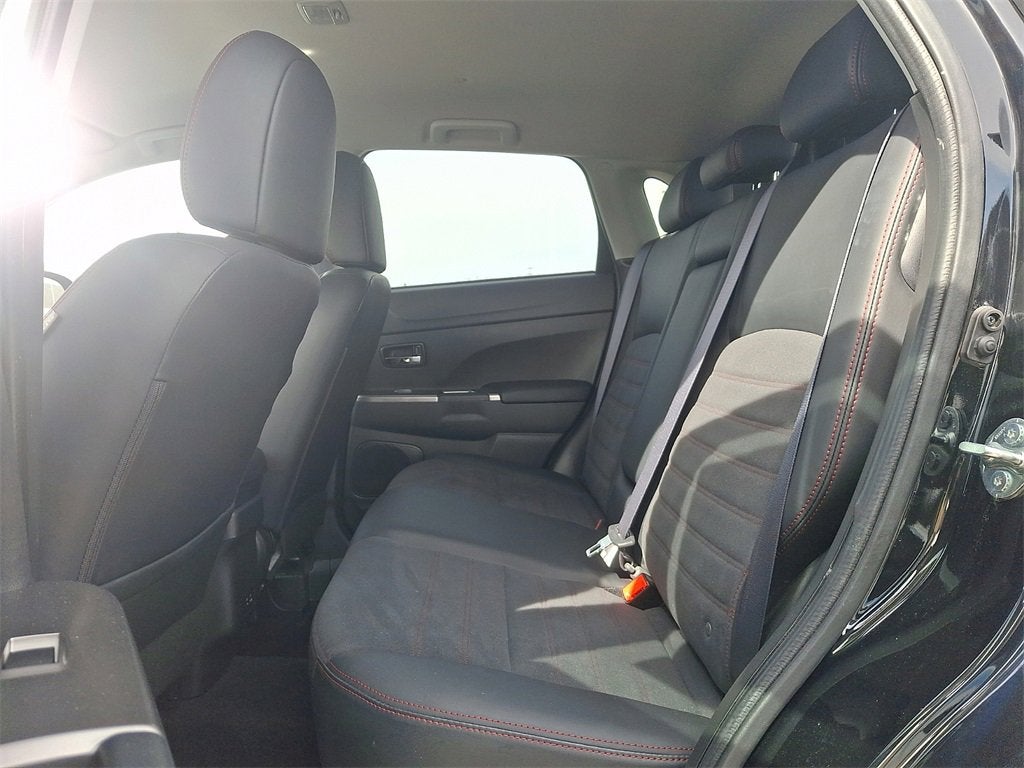 2025 Mitsubishi Outlander Sport S