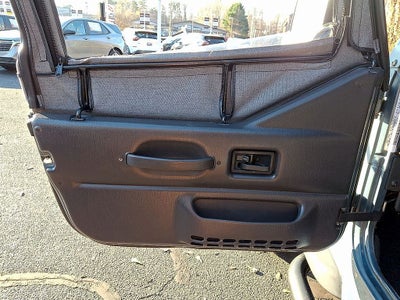 1999 Jeep Wrangler SE