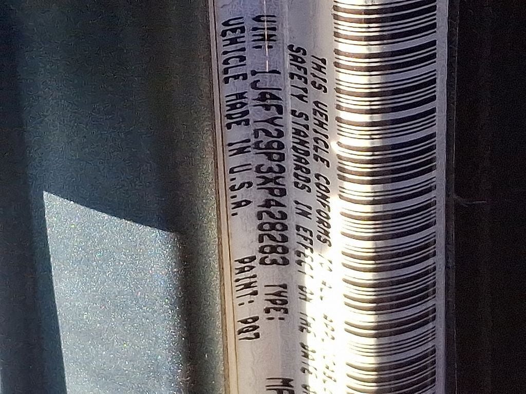 1999 Jeep Wrangler SE