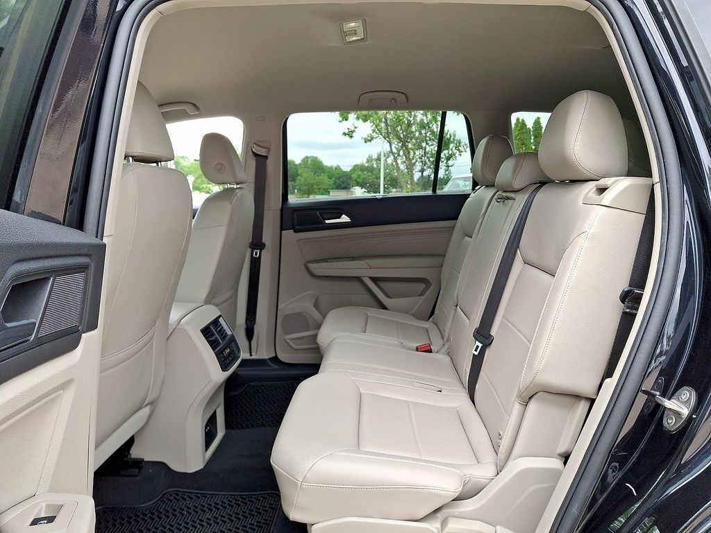 2022 Volkswagen Atlas 2.0T SE w/Technology