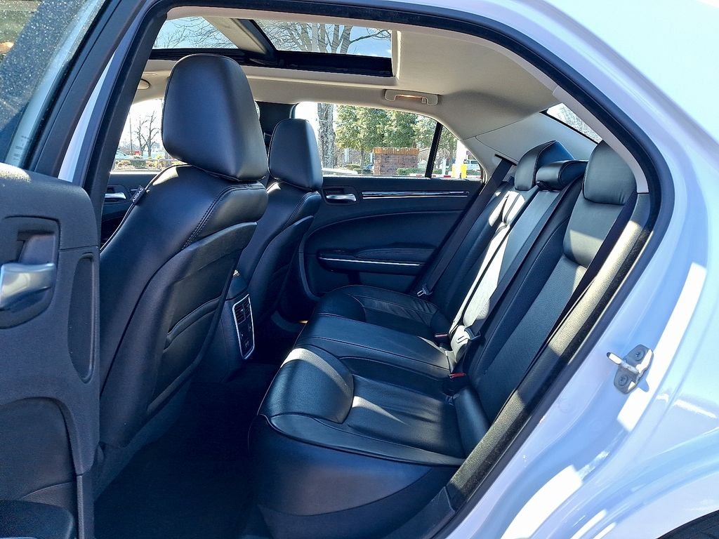 2023 Chrysler 300 Touring