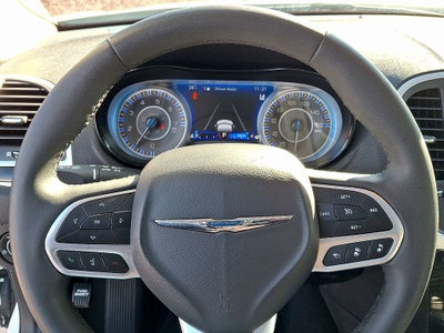 2023 Chrysler 300 Touring