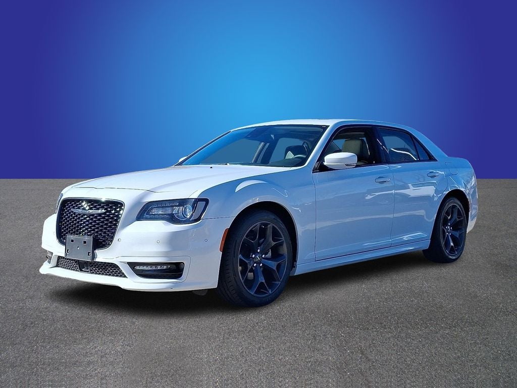 2023 Chrysler 300 Touring