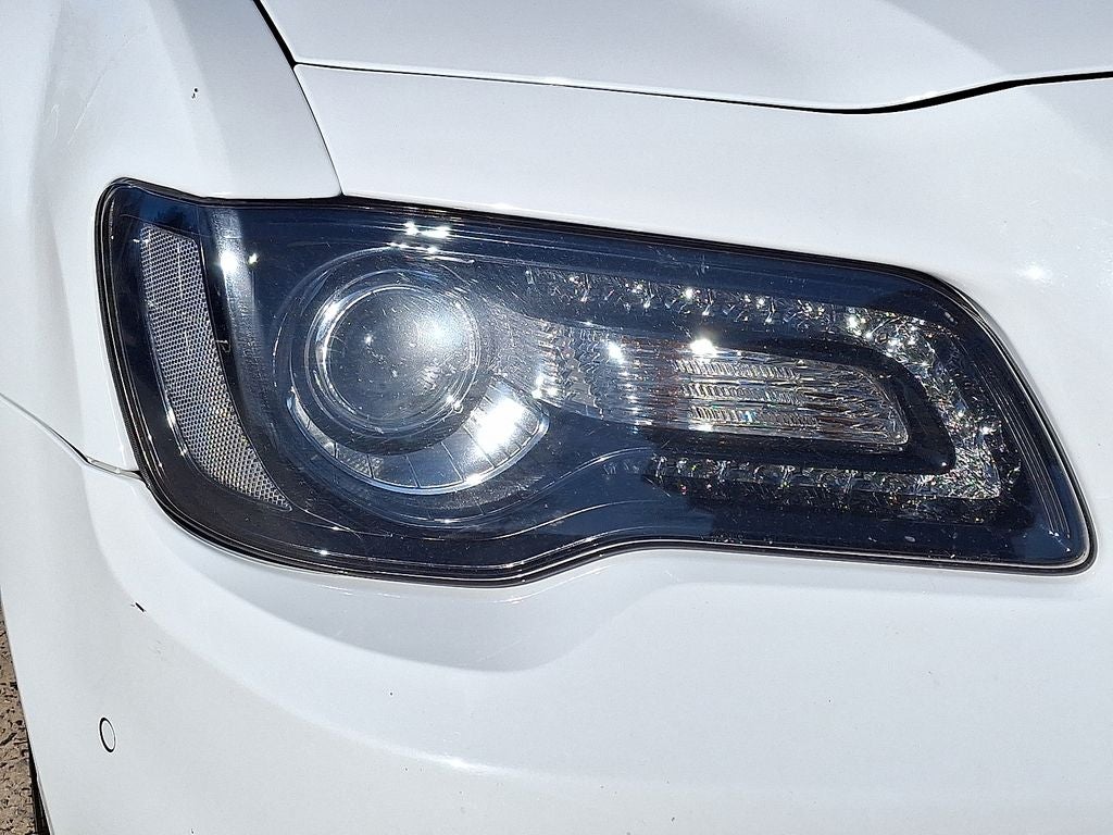 2023 Chrysler 300 Touring