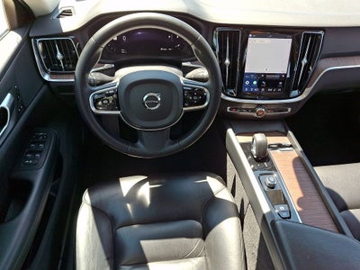 2024 Volvo S60 B5 Plus Dark Theme