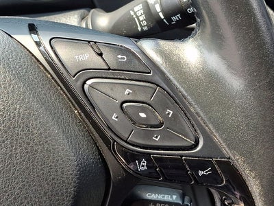 2022 Toyota C-HR XLE