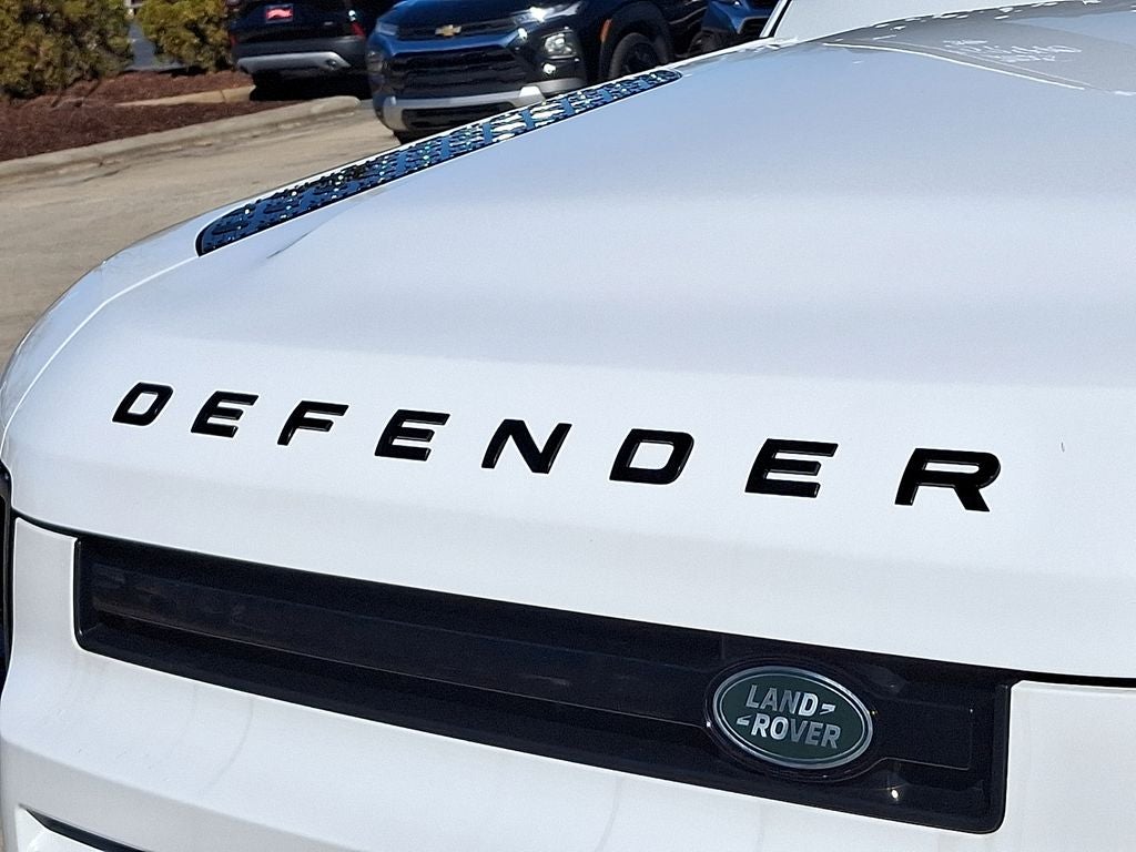 2025 Land Rover Defender 110 S