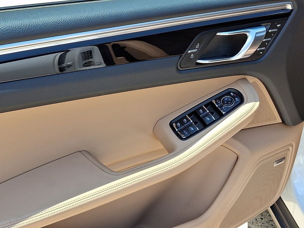 2019 Porsche Macan Base