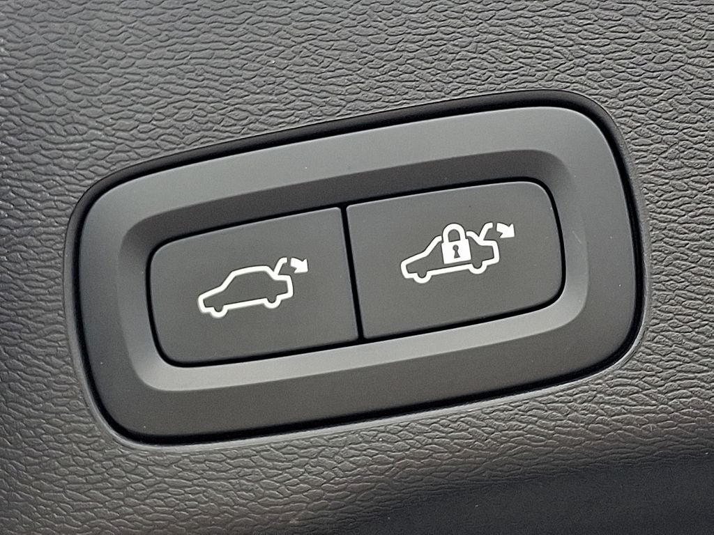 2023 Volvo XC60 B5 Core