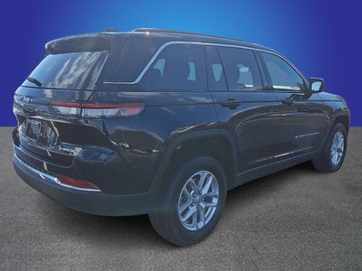 2026 Jeep Grand Cherokee GRAND CHEROKEE LAREDO X 4X4