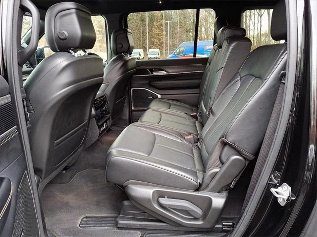 2023 Jeep Wagoneer L Series III 4x2