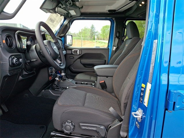 2025 Jeep Gladiator GLADIATOR MOJAVE 4X4