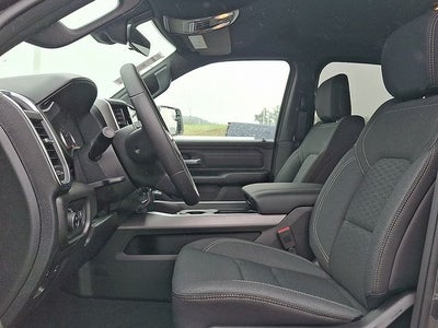 2026 RAM 1500 RAM 1500 EXPRESS QUAD CAB 4X4 6'4' BOX