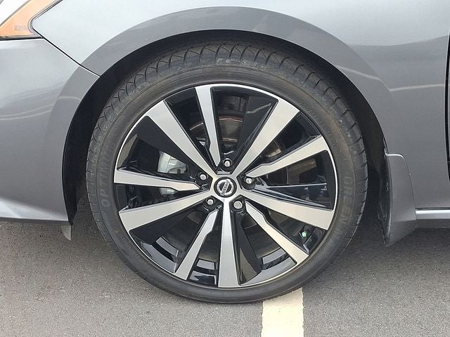 2022 Nissan Altima SR FWD