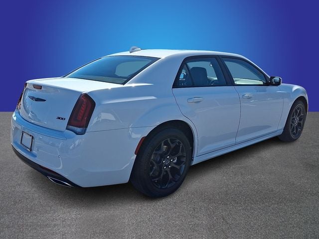 2023 Chrysler 300 Touring L AWD