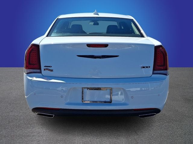 2023 Chrysler 300 Touring L AWD