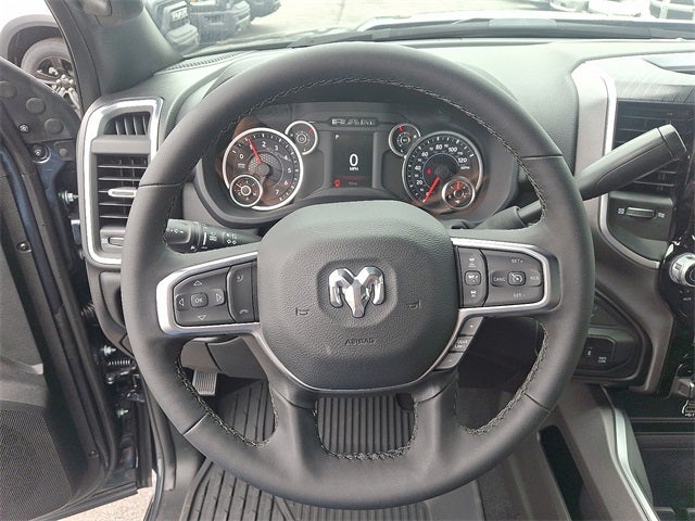 2025 RAM 3500 RAM 3500 BIG HORN CREW CAB 4X4 6'4' BOX