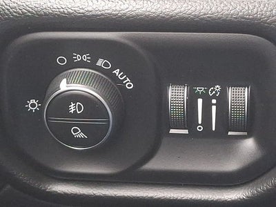 2020 RAM 3500 Laramie Crew Cab 4x4 6'4' Box