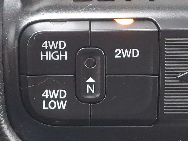 2020 RAM 3500 Laramie Crew Cab 4x4 6'4' Box