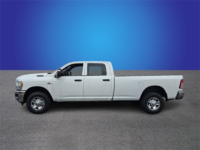2023 RAM 3500 Tradesman Crew Cab 4x4 8' Box