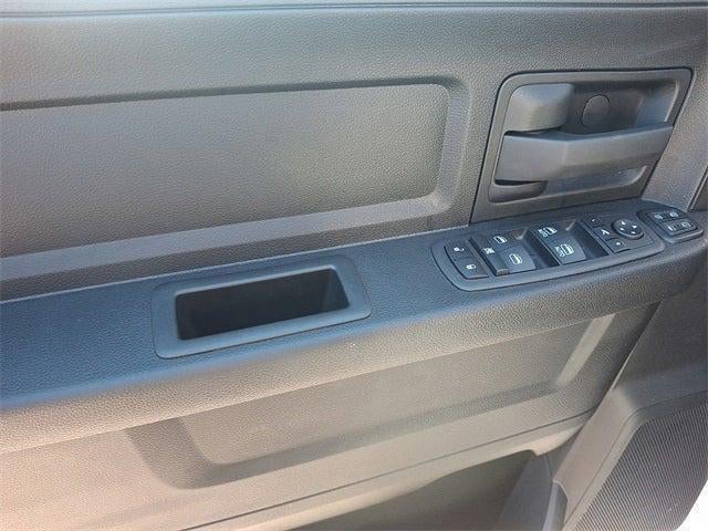 2023 RAM 3500 Tradesman Crew Cab 4x4 8' Box