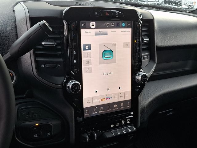 2026 RAM 2500 RAM 2500 BLACK EXPRESS CREW CAB 4X4 6'4' BOX