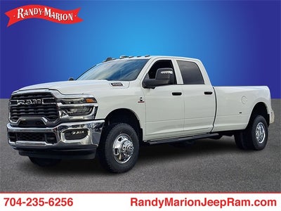 2026 RAM 3500 RAM 3500 TRADESMAN CREW CAB 4X4 8' BOX