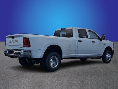 2026 RAM 3500 RAM 3500 TRADESMAN CREW CAB 4X4 8' BOX