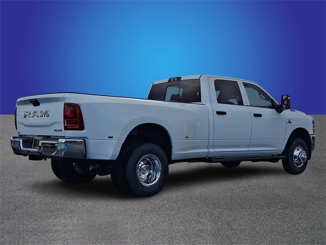 2026 RAM 3500 RAM 3500 TRADESMAN CREW CAB 4X4 8' BOX