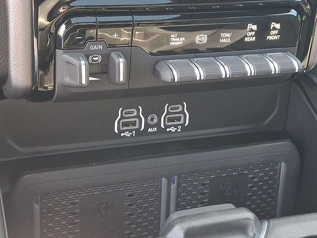 2026 RAM 3500 Laramie Crew Cab 4x4 8' Box