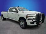 2024 RAM 3500 Laramie Crew Cab 4x4 8' Box