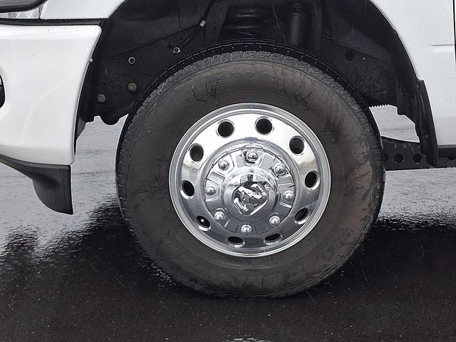 2024 RAM 3500 Laramie Crew Cab 4x4 8' Box