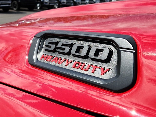 2024 RAM 5500HD RAM 5500 TRADESMAN CHASSIS REGULAR CAB 4X2 84' CA