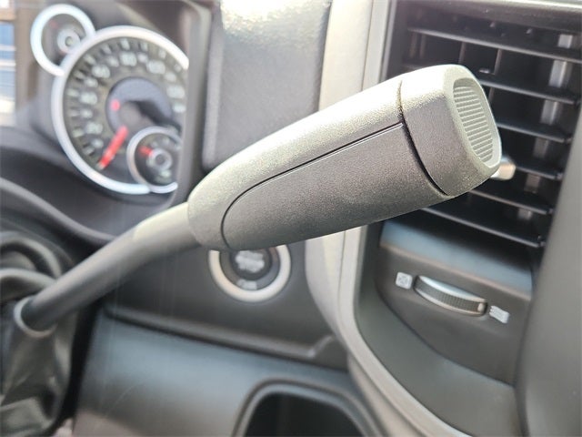 2024 RAM 5500HD RAM 5500 TRADESMAN CHASSIS REGULAR CAB 4X2 84' CA