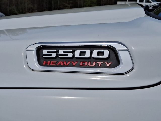 2026 RAM 5500HD RAM 5500 TRADESMAN CHASSIS CREW CAB 4X4 84' CA