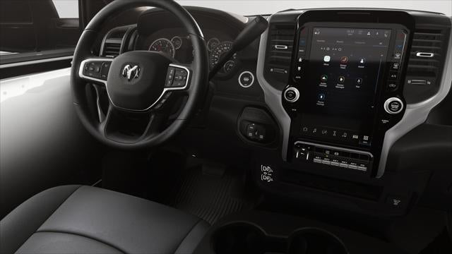 2026 RAM 5500HD RAM 5500 TRADESMAN CHASSIS CREW CAB 4X4 84' CA