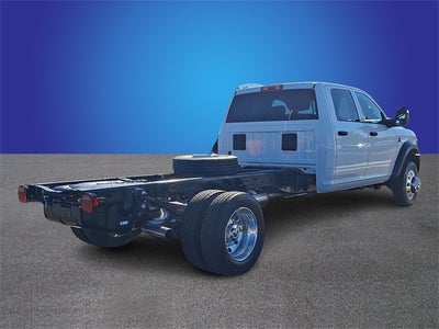 2026 RAM 5500HD RAM 5500 TRADESMAN CHASSIS CREW CAB 4X4 84' CA