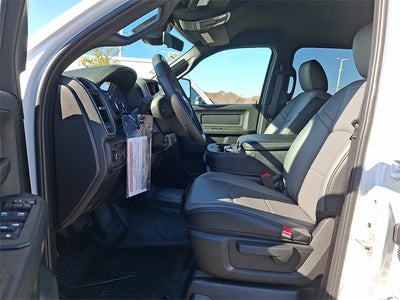 2026 RAM 5500HD RAM 5500 TRADESMAN CHASSIS CREW CAB 4X4 84' CA