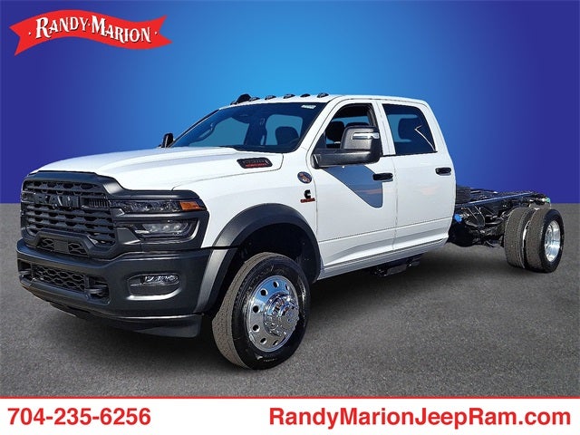 2026 RAM 5500HD RAM 5500 TRADESMAN CHASSIS CREW CAB 4X4 84' CA