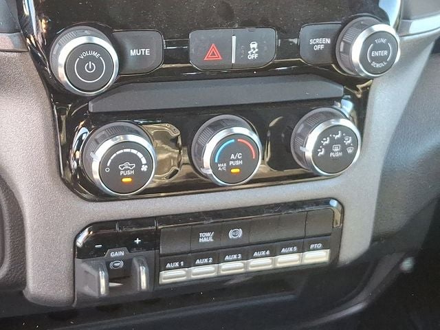 2025 RAM 3500 Tradesman/Big Horn